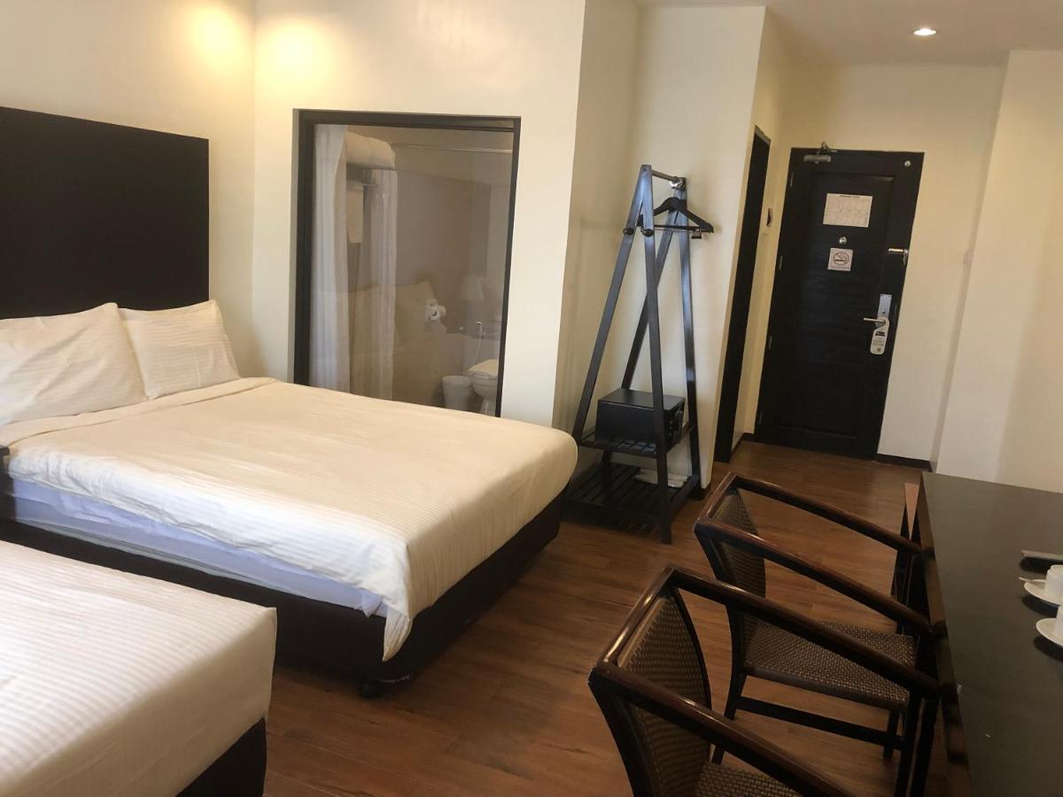Pina Suites Ormoc City Exterior foto
