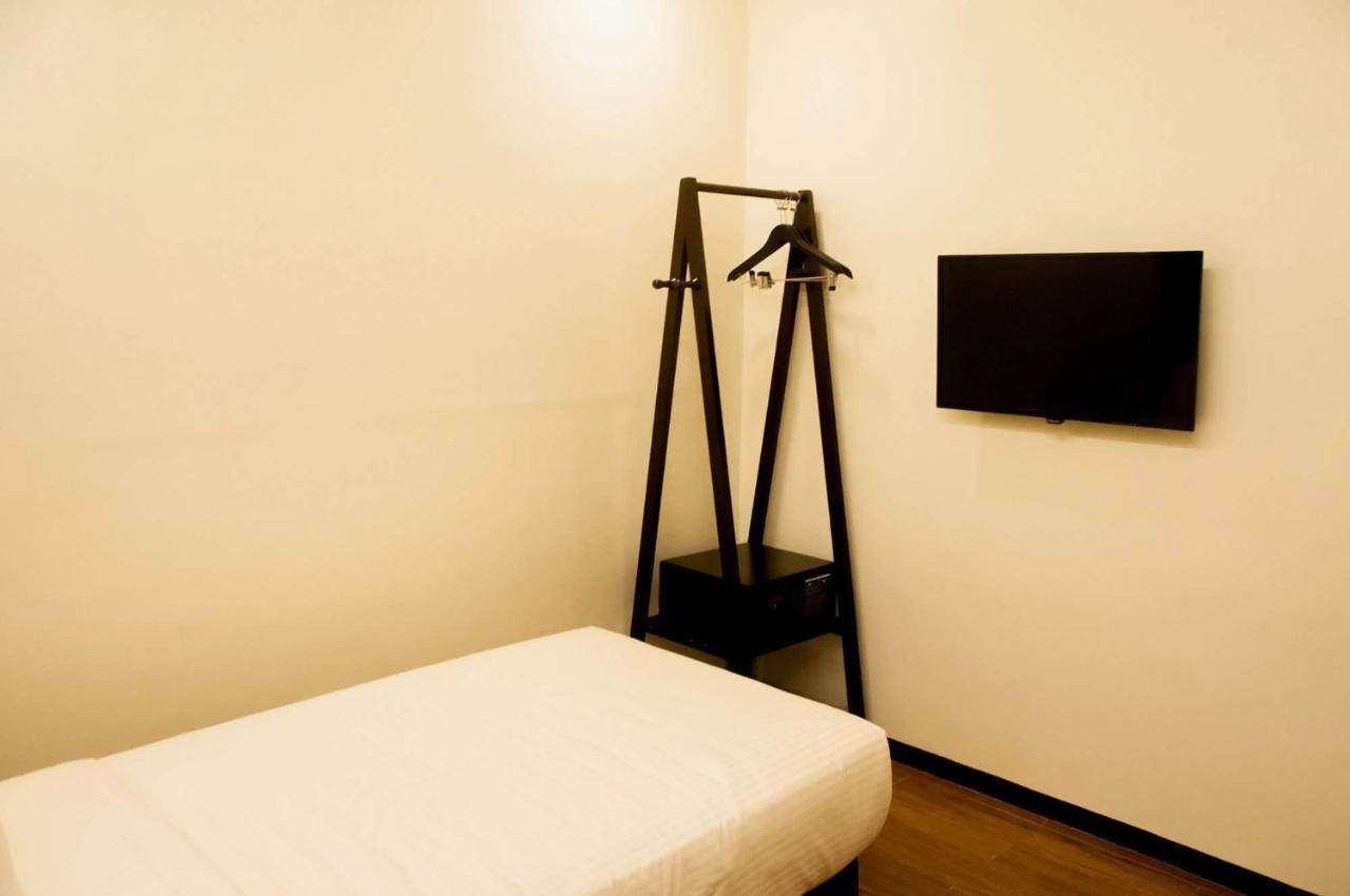Pina Suites Ormoc City Exterior foto